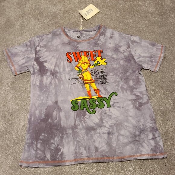 💥3/$30💥 NWT American Bling "Sweet & Sassy" tshirt - Picture 1 of 5